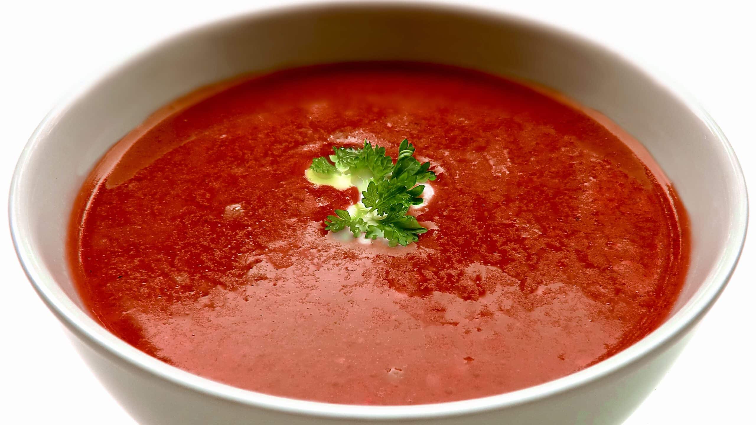 Vegan tomato, carrots and ginger soup